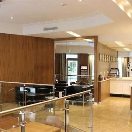 Art Hotel 3*