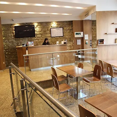 Art Hotel 3*