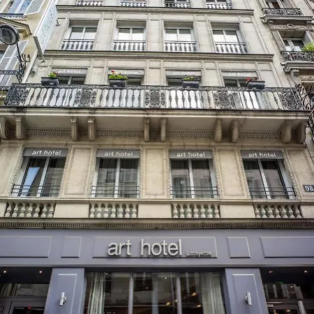 Art 3* Paris