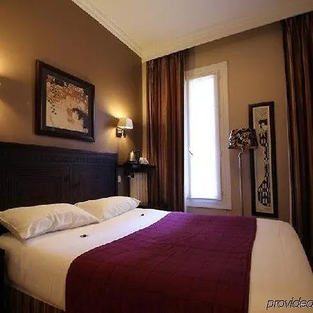 Art Hotel 3*